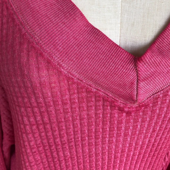 Free People raspberry top size M NWT - Picture 3 of 3